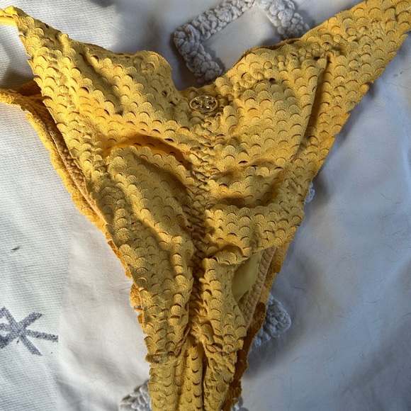 Yellow Textured Bikini Set - Picture 5 of 6